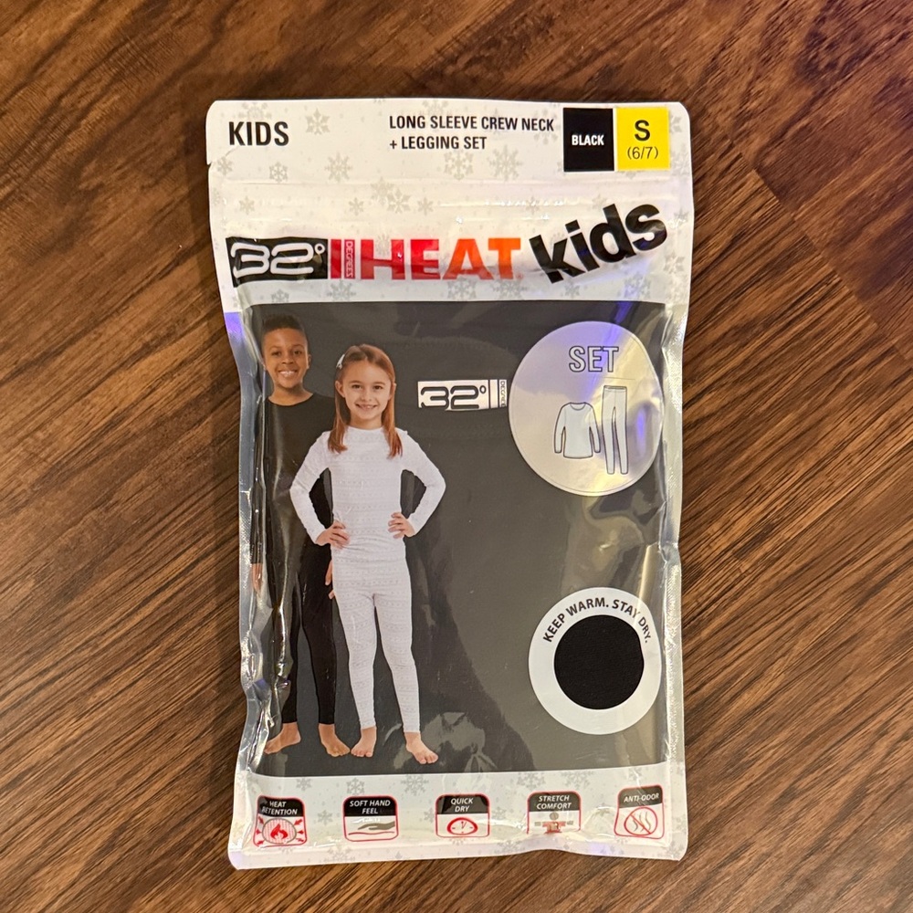 NWT 32 Degrees Kids Black Thermal Set